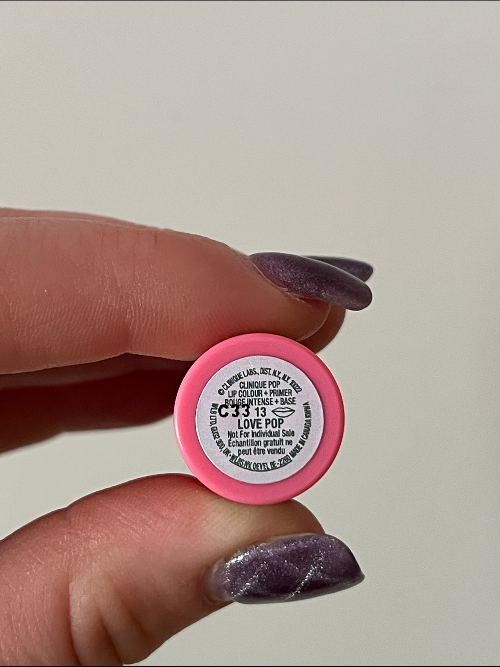 Clinique x Kate Spade New York Lip Colour + Primer Lipstick "Love Pop" - Picture 3 of 3